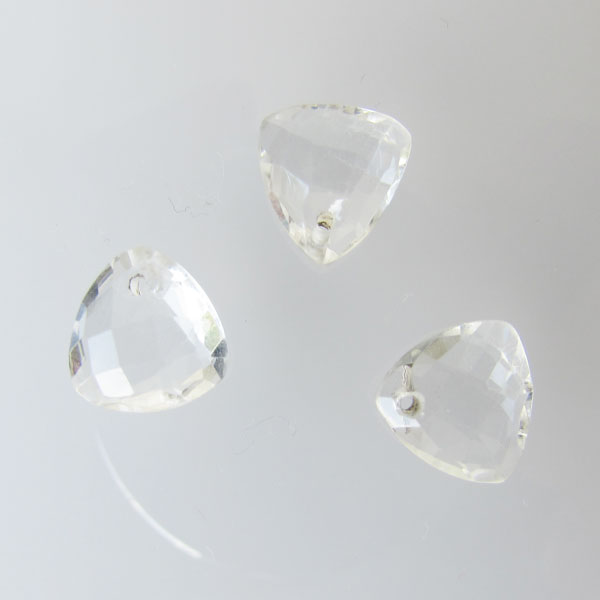 Briolette, kristal, gefacetteerd, driehoekig, 10 x 10 mm, per stuk