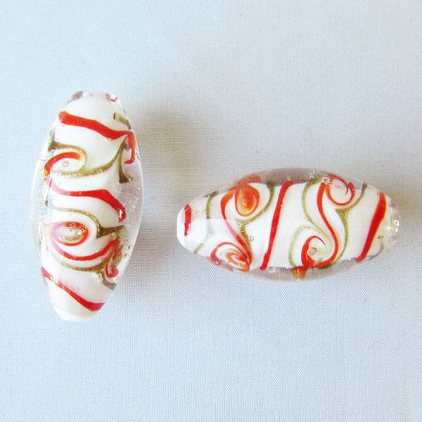 Grote glaskraal met groot gat, 45 x 22 mm, wit/rood, per stuk