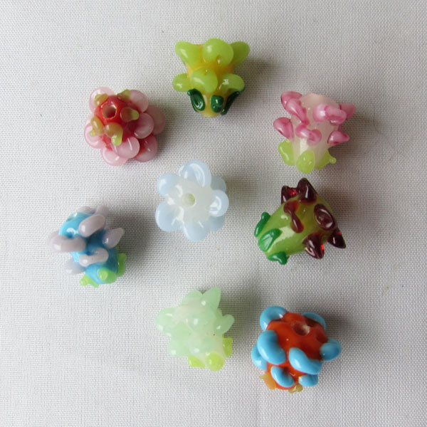 Bloemkraal, 14 x 16 mm, kleurenmix, per 20 stuks