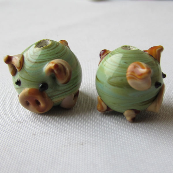 Glaskraal varkentje, 11 x 14 x 12 mm, per 10 stuks