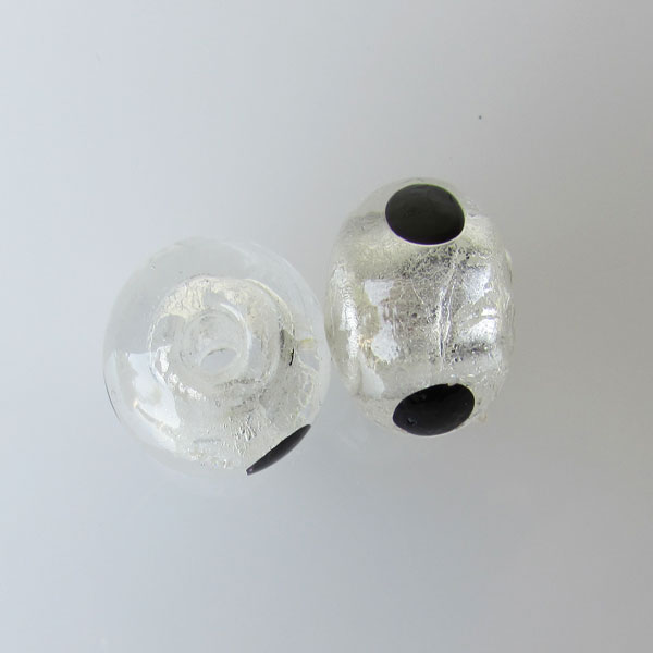 Glaskraal met groot gat, 17 x 14 mm, silverfoil/trans.-zwarte stip, per stuk