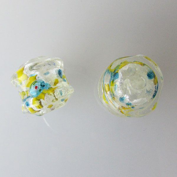 Glaskraal met groot gat, 22 x 20 mm, transp./silverfoil/millefiori, per stuk