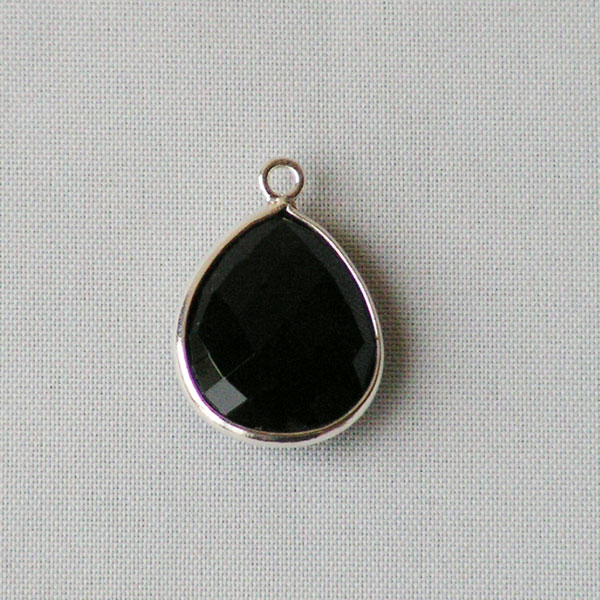 Sterling zilveren (925) hanger van ONYX, gefacetteerd, 13 x 19 mm, verpakt per stuk
