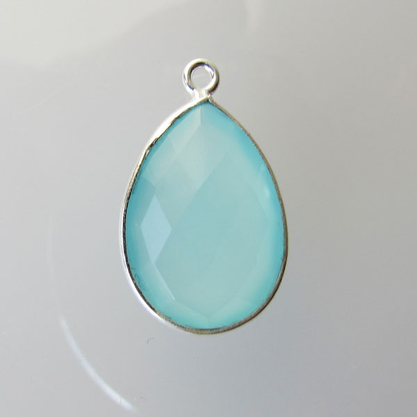 Sterling zilveren (925) hanger van AQUA CHALCEDOON, gefacetteerd, 13 x 19 mm, verpakt per stuk