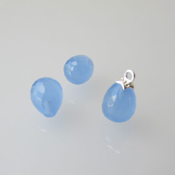 Halfdrilled CHALCEDOON kraal, drop, 8 x 10 mm, gefacetteerd, per stuk