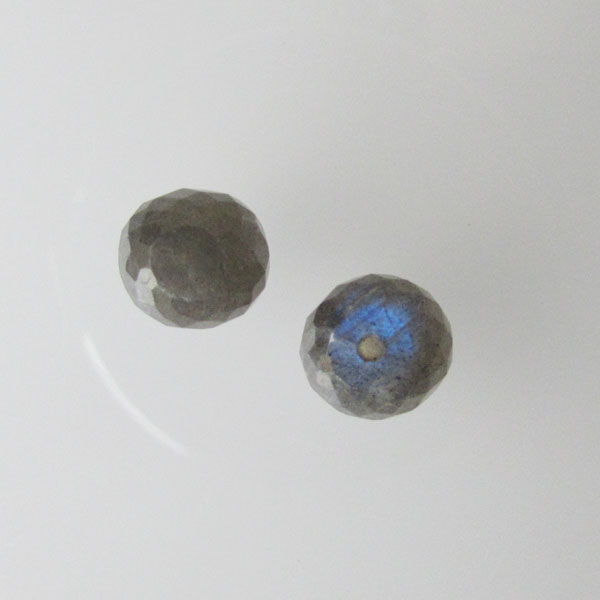 Halfdrilled LABRADORIET kraal, rond, 8 mm, gefacetteerd, per stuk