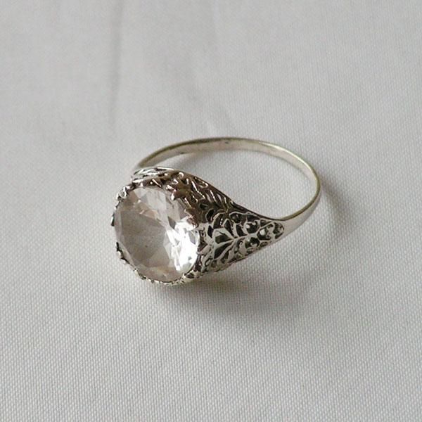 Sterling zilveren (925) ring, geslepen kristalsteen, maat 18.5