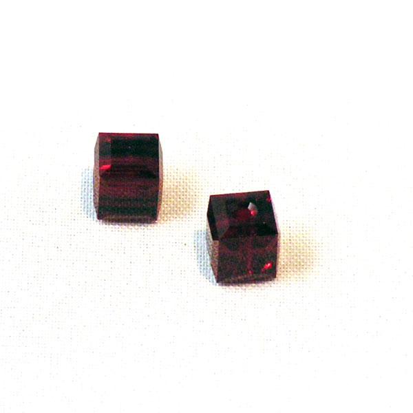 Swarovski® kubus kraal, 6 x 6 x 6 mm, Dark Siam, verpakt p. 6 stuks