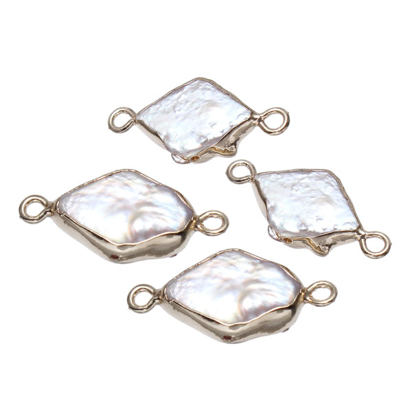 Goudkleurig tussenstuk, zoetwater parel, ruitvormig, 23 x 11 x 15 mm, per stuk