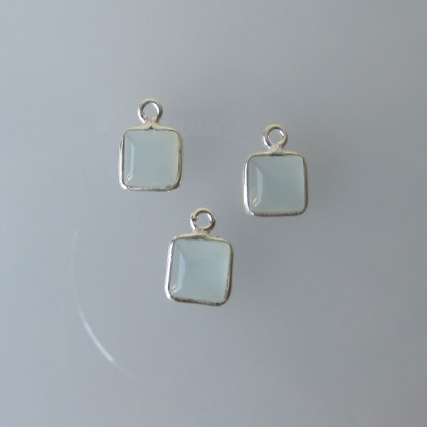 Sterling zilveren (925) bedel, vierkant, 6-6.5 mm, ZEEGROENE CHALCEDOON, per stuk